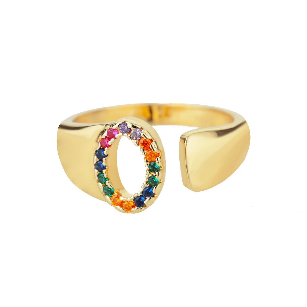Anillo personalizado con inicial de arcoíris
