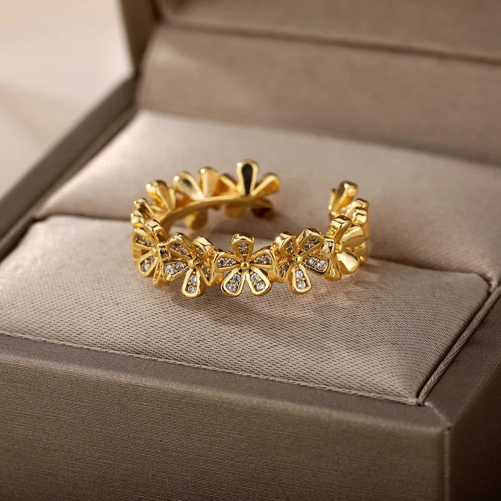 Daisy Chain Ring