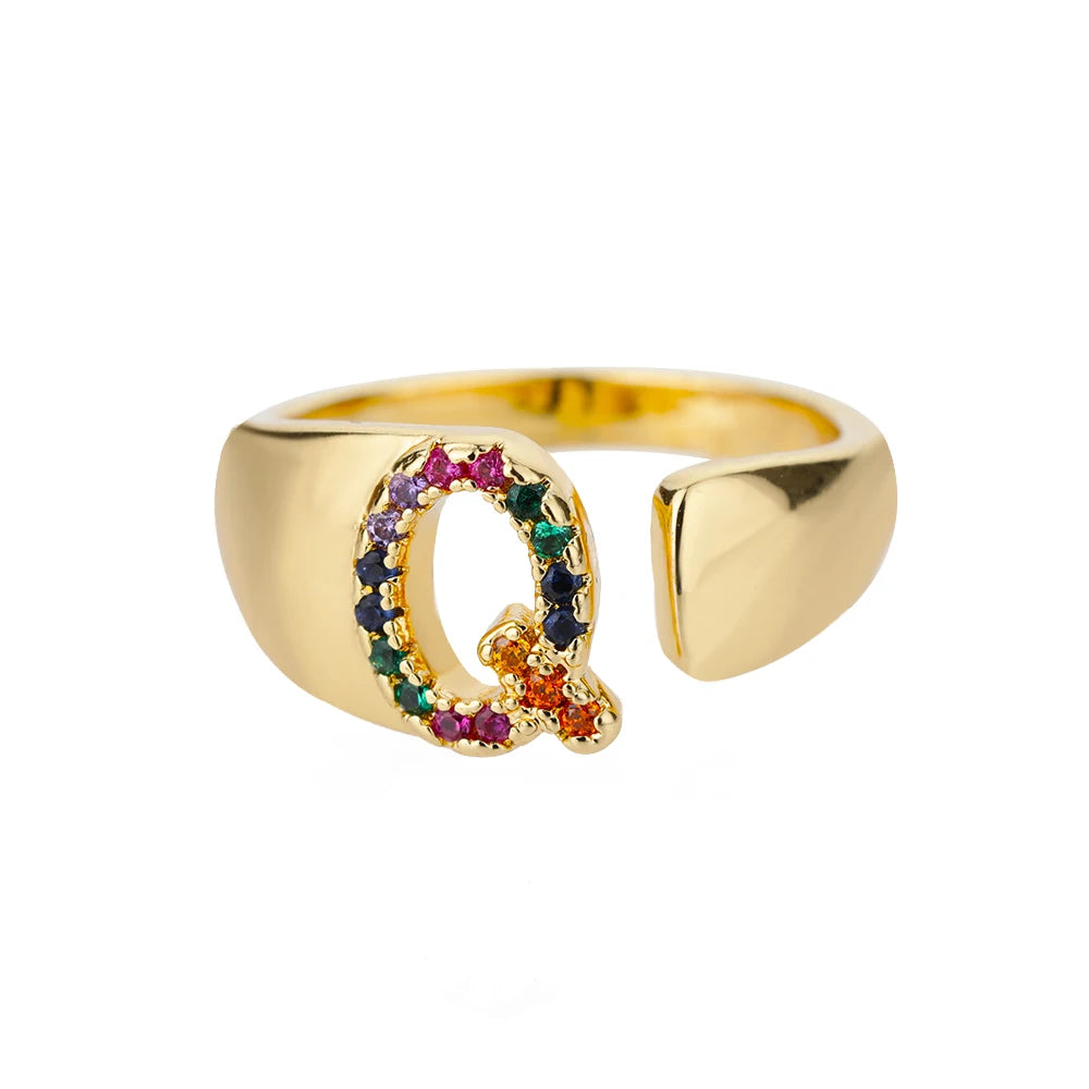 Anillo personalizado con inicial de arcoíris