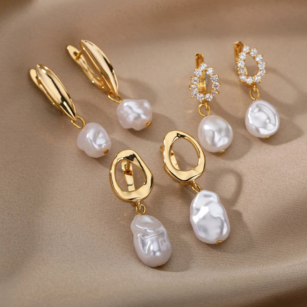 Curved Pearl Earrings