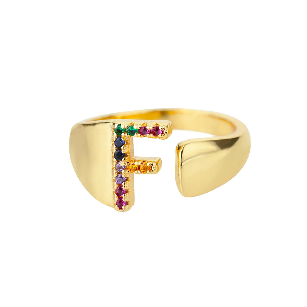 Anillo personalizado con inicial de arcoíris