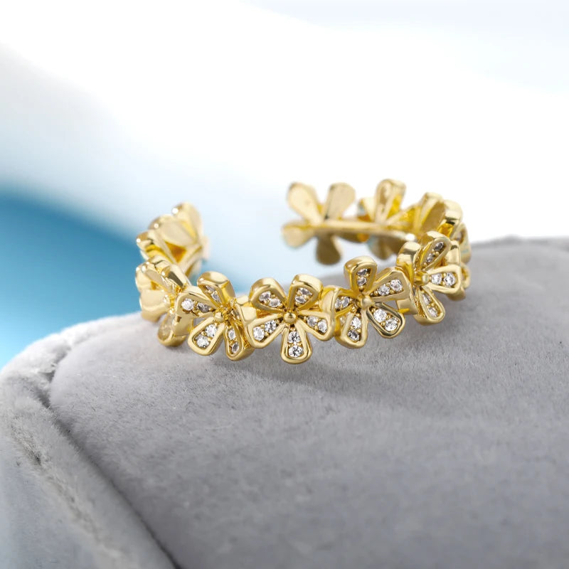 Daisy Chain Ring
