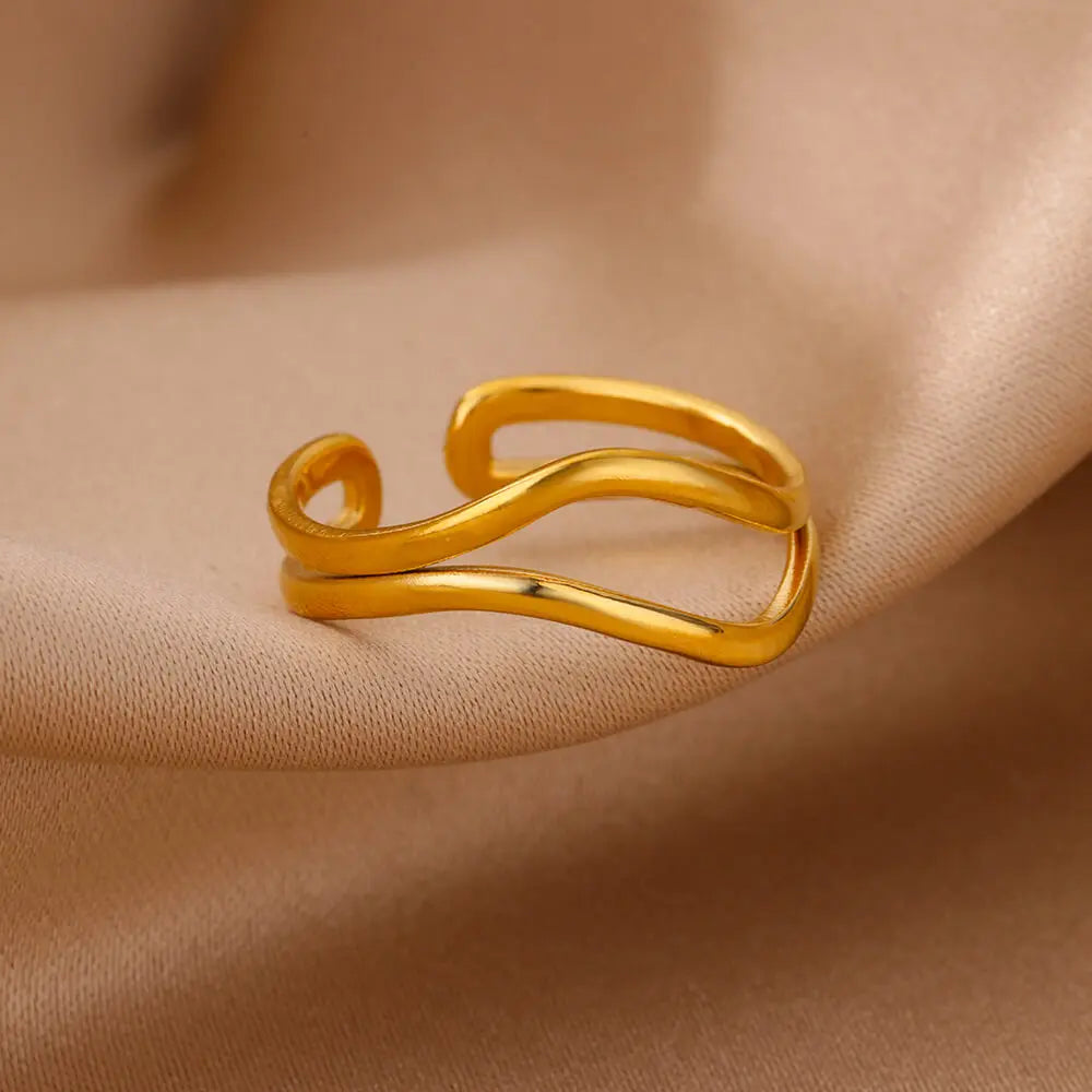 Minimalist Wave Ring