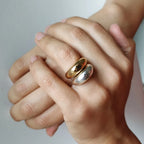 Anillo grueso en forma de cúpula