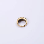 Anillo grueso en forma de cúpula