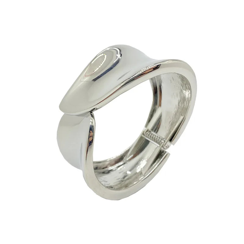 Sculptural Overlap Bangle