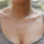 Collar delicado de cadena de cuentas