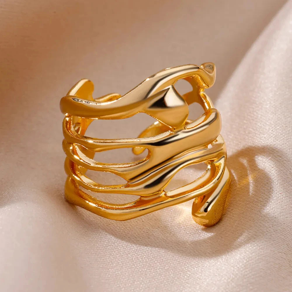 Fluid Statement Ring
