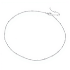 Collar delicado de cadena de cuentas